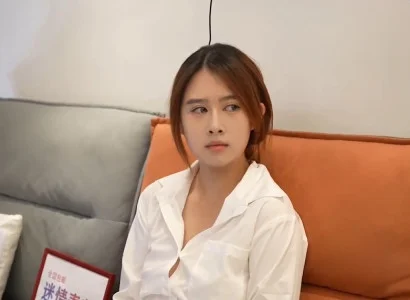 Sếp cơ quan làm cho nữ nhân viên say thuốc kích dục rồi cưỡng hiếp