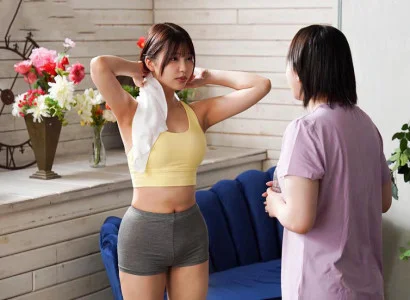 Cô nàng dáng ngon đi tập yoga rồi bị nện